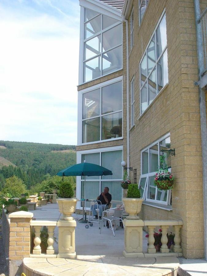 Rowan House Bed Breakfast Main House & Self Contained Self Catering Apartment Cymmer Buitenkant foto