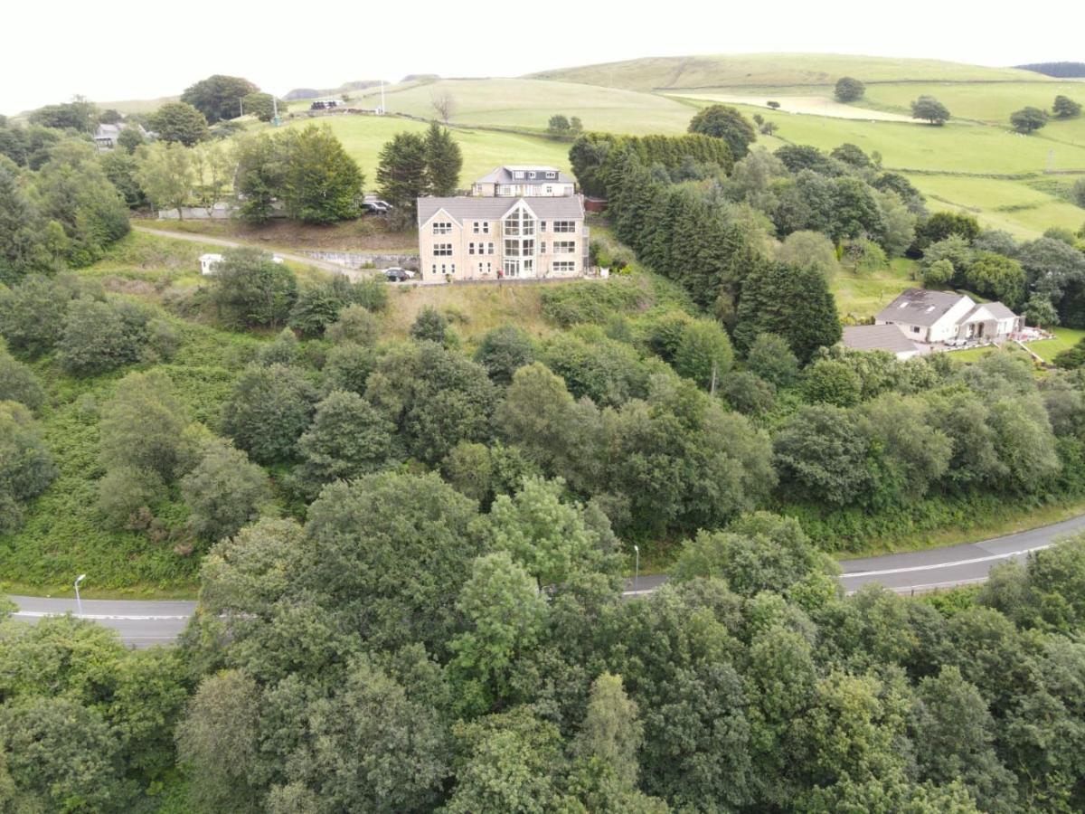 Rowan House Bed Breakfast Main House & Self Contained Self Catering Apartment Cymmer Buitenkant foto