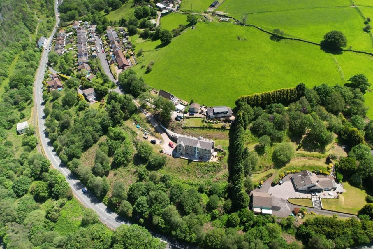 Rowan House Bed Breakfast Main House & Self Contained Self Catering Apartment Cymmer Buitenkant foto