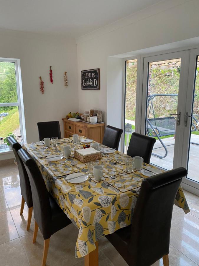 Rowan House Bed Breakfast Main House & Self Contained Self Catering Apartment Cymmer Buitenkant foto